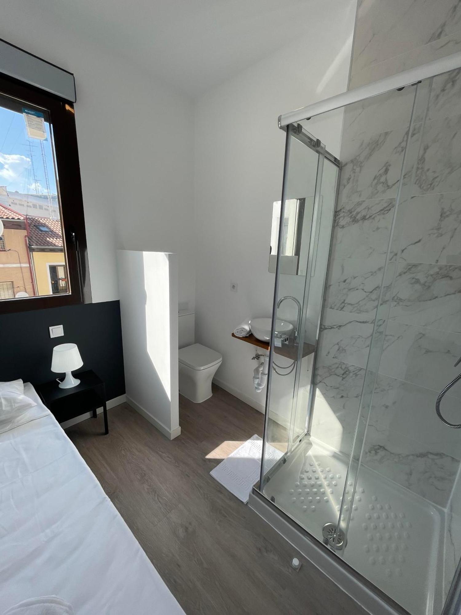 Atocha Habitaciones Madrid Exterior photo
